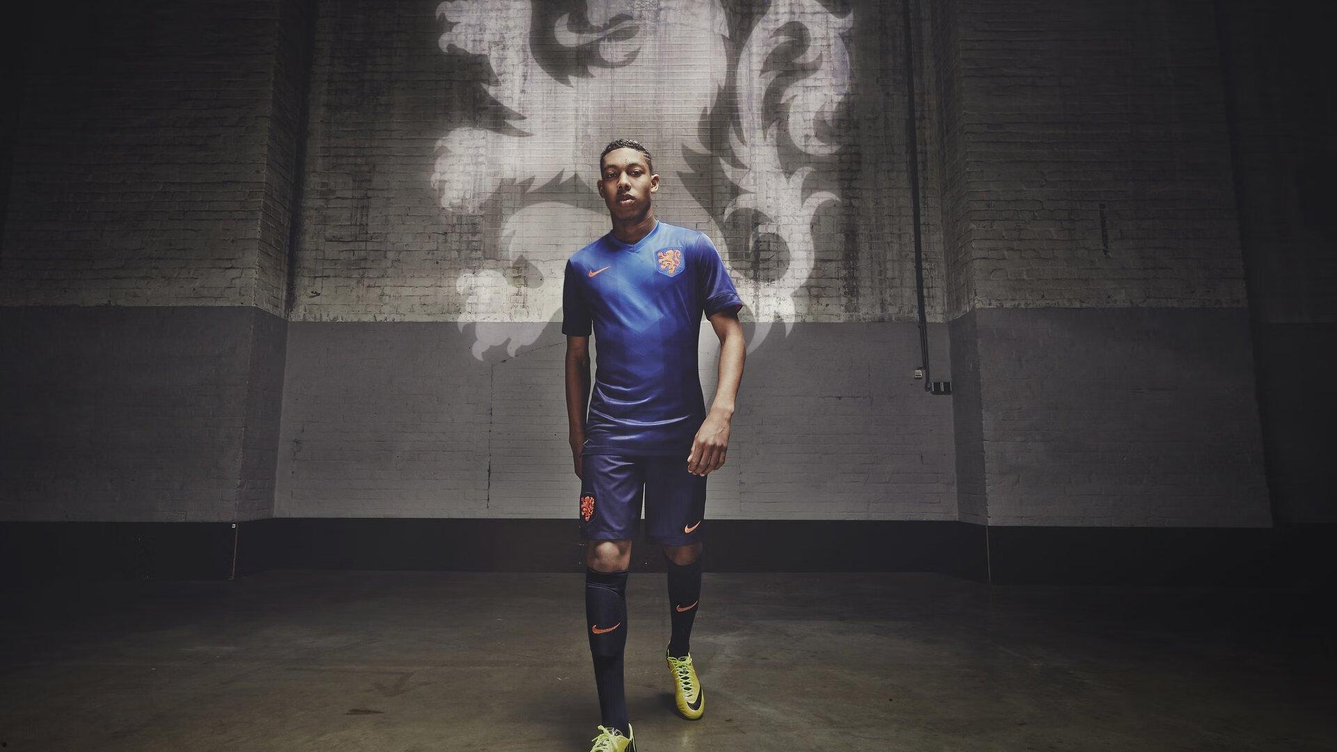 【开云】短跑新星闪耀全国锦标赛 破纪录夺冠引热议