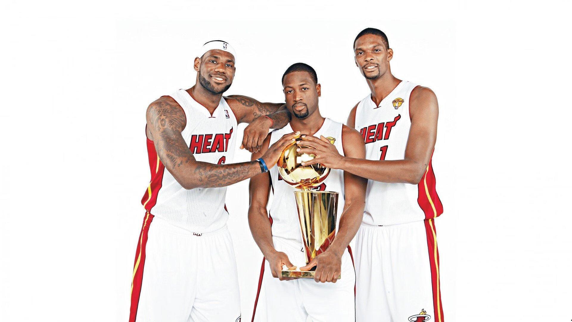 开云娱乐：京城篮坛夏潮涌动，阵容洗牌未完待续，下一个告别五棵松的将是谁？